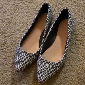 Loft patterned flats